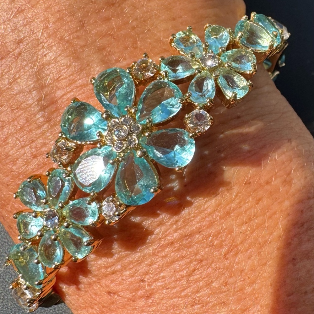 Kate Spade Paradise Flower Bracelet on Gold & Blue